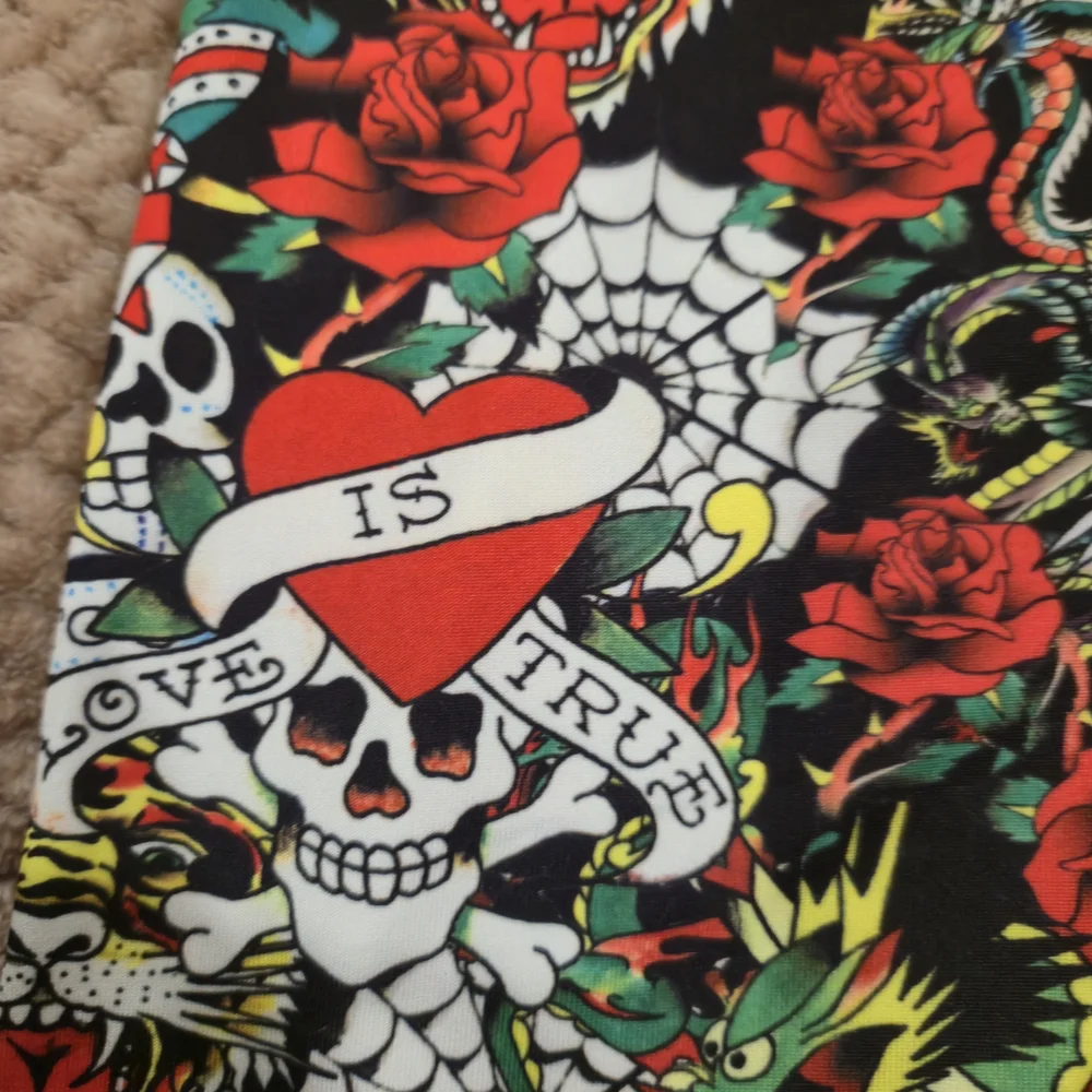 Ed Hardy Men's Performance Boxer Briefs Y2K Skulls Roses Pattern, 2-Pack, size L